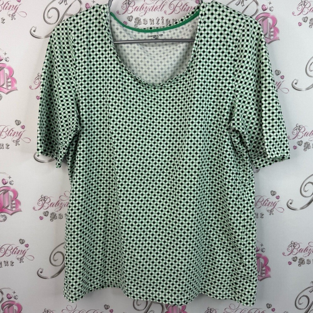 Jones New York T-shirt geometry style dotted Green Geometric Short Sleeve Top